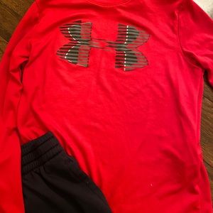 YS Under Armour black pants & short/long sleeve